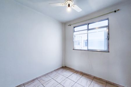 Quarto 2 de apartamento para alugar com 2 quartos, 55m² em Caju, Rio de Janeiro