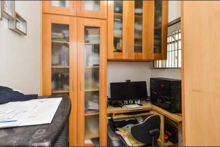 Apartamento à venda com 85m², 2 quartos e 1 vagaEscritório