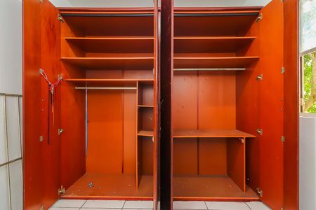 Apartamento para alugar com 48m², 2 quartos e sem vagaQuarto 2 - Armários