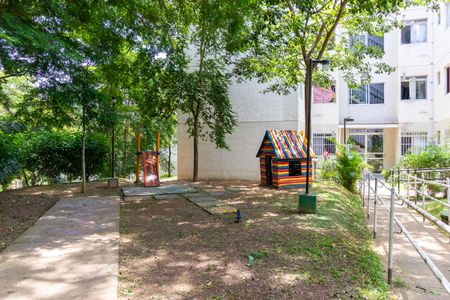 Apartamento para alugar com 42m², 2 quartos e 1 vaga Apartamento para alugar com 42m², 2 quartos e 1 vagaÁrea comum - Playground