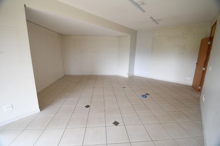 Casa de condomínio à venda com 431m², 4 quartos e 2 vagasSala 2