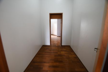 Casa de condomínio à venda com 431m², 4 quartos e 2 vagasQuarto 3 - Suíte