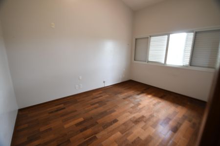 Casa de condomínio à venda com 431m², 4 quartos e 2 vagasQuarto 1 - Suíte