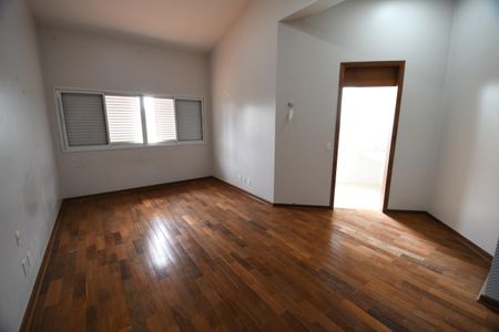 Casa de condomínio à venda com 431m², 4 quartos e 2 vagasQuarto 3 - Suíte