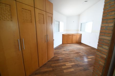 Casa de condomínio à venda com 431m², 4 quartos e 2 vagasQuarto 4 - Suíte