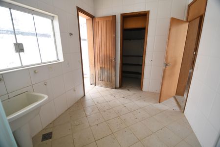 Casa de condomínio à venda com 431m², 4 quartos e 2 vagasÁrea de Serviço