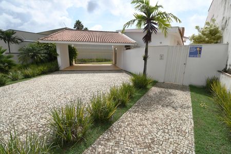 Casa de condomínio à venda com 431m², 4 quartos e 2 vagasFachada / Placa