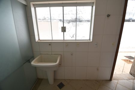 Casa de condomínio à venda com 431m², 4 quartos e 2 vagasÁrea de Serviço