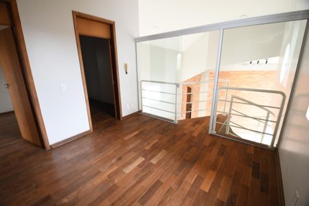 Casa de condomínio à venda com 431m², 4 quartos e 2 vagasMezanino