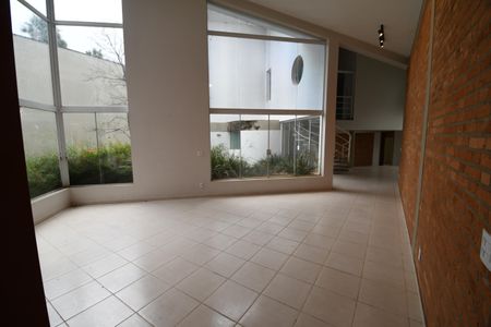 Sala de casa de condomínio à venda com 4 quartos, 431m² em Bairro das Palmeiras, Campinas