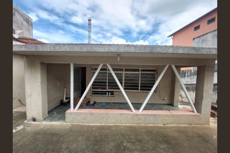 Casa à venda com 130m², 3 quartos e 4 vagas Casa à venda com 130m², 3 quartos e 4 vagasQuintal