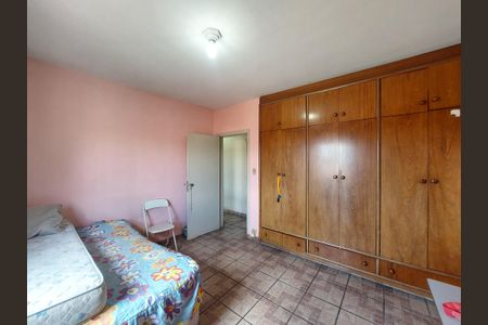 Casa à venda com 130m², 3 quartos e 4 vagas Casa à venda com 130m², 3 quartos e 4 vagasQuarto 2