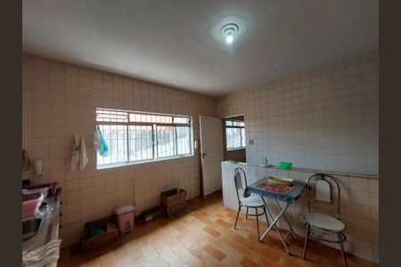 Casa à venda com 130m², 3 quartos e 4 vagas Casa à venda com 130m², 3 quartos e 4 vagasCozinha