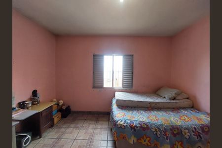 Casa à venda com 130m², 3 quartos e 4 vagas Casa à venda com 130m², 3 quartos e 4 vagasQuarto 2