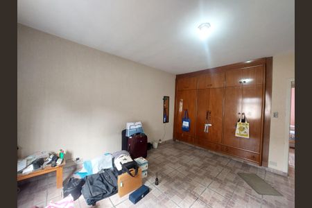 Casa à venda com 130m², 3 quartos e 4 vagas Casa à venda com 130m², 3 quartos e 4 vagasQuarto 3