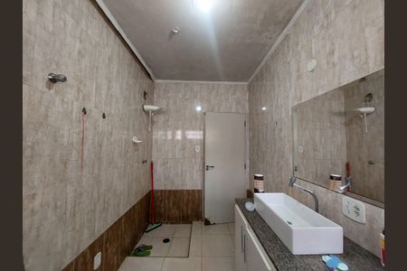 Casa à venda com 130m², 3 quartos e 4 vagas Casa à venda com 130m², 3 quartos e 4 vagasBanheiro