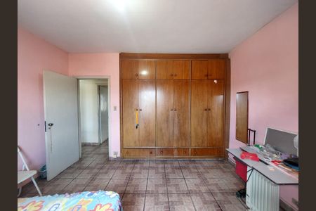 Casa à venda com 130m², 3 quartos e 4 vagas Casa à venda com 130m², 3 quartos e 4 vagasQuarto 2