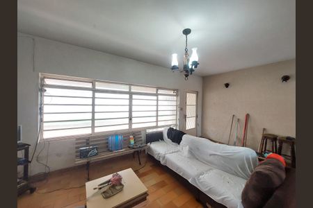 Casa à venda com 130m², 3 quartos e 4 vagas Casa à venda com 130m², 3 quartos e 4 vagasSala