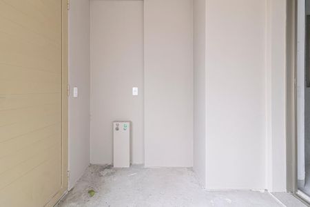 Apartamento à venda com 219m², 3 quartos e 4 vagas Apartamento à venda com 219m², 3 quartos e 4 vagasVaranda gourmet