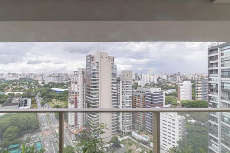 Apartamento à venda com 219m², 3 quartos e 4 vagas Apartamento à venda com 219m², 3 quartos e 4 vagasVaranda da Suíte 3