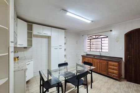 Casa à venda com 120m², 2 quartos e 1 vagaCozinha - Armários