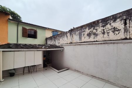 Casa à venda com 120m², 2 quartos e 1 vagaQuintal