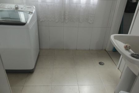 Apartamento para alugar com 120m², 2 quartos e 1 vagaCozinha e Área de Serviço