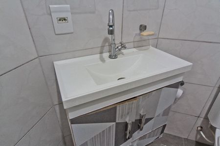 Banheiro de apartamento para alugar com 1 quarto, 39m² em Loteamento City Jaragua, São Paulo