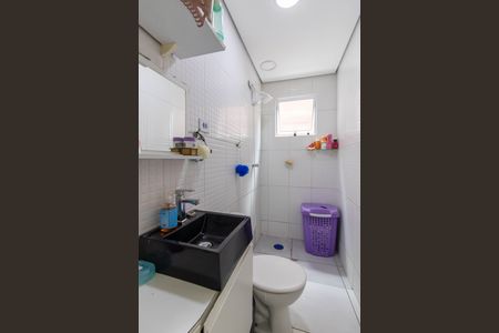 Casa à venda com 140m², 3 quartos e 2 vagas Casa à venda com 140m², 3 quartos e 2 vagasBanheiro