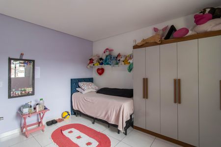 Casa à venda com 140m², 3 quartos e 2 vagas Casa à venda com 140m², 3 quartos e 2 vagasQuarto 3