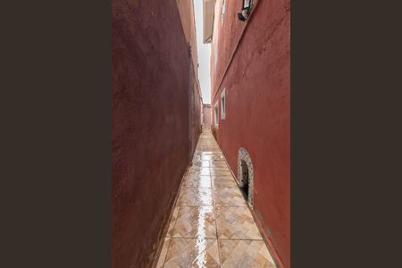 Casa à venda com 140m², 3 quartos e 2 vagas Casa à venda com 140m², 3 quartos e 2 vagasCorredor Lateral