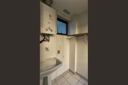 Apartamento à venda com 86m², 2 quartos e 2 vagas Apartamento à venda com 86m², 2 quartos e 2 vagasCozinha e Área de Serviço