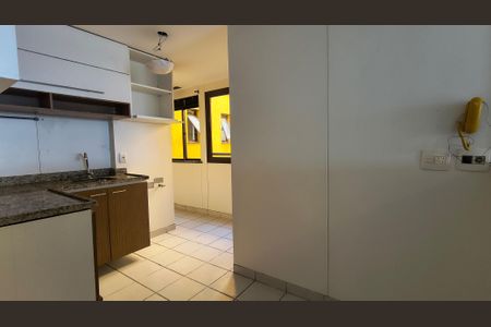 Apartamento à venda com 86m², 2 quartos e 2 vagas Apartamento à venda com 86m², 2 quartos e 2 vagasCozinha e Área de Serviço
