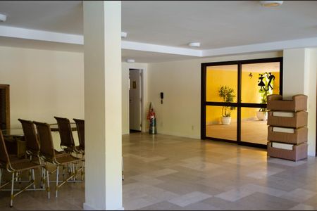 Apartamento à venda com 86m², 2 quartos e 2 vagas Apartamento à venda com 86m², 2 quartos e 2 vagasÁrea Comum