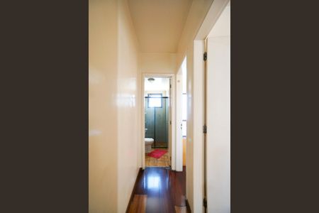 Apartamento à venda com 54m², 2 quartos e 1 vagaCorredor dos quartos