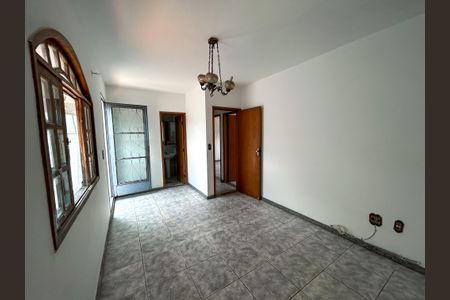 Apartamento à venda com 3 quartos, 121m² em Heliópolis, Belo Horizonte