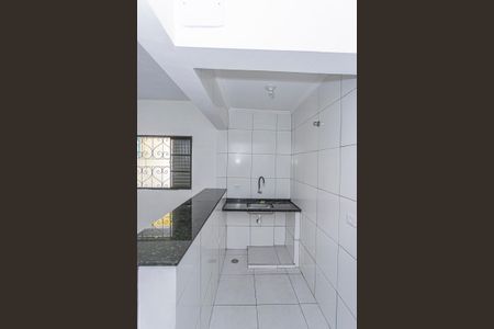 Casa para alugar com 46m², 2 quartos e sem vaga Casa para alugar com 46m², 2 quartos e sem vagaSala