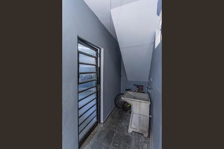 Casa para alugar com 46m², 2 quartos e sem vaga Casa para alugar com 46m², 2 quartos e sem vagaÁrea de Serviço