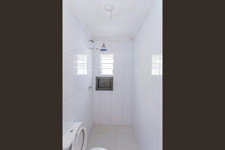 Casa para alugar com 46m², 2 quartos e sem vaga Casa para alugar com 46m², 2 quartos e sem vagaBanheiro