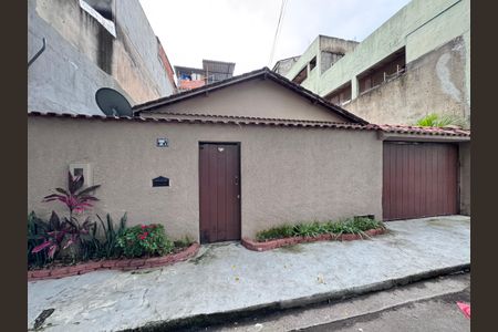 Casa de condomínio à venda com 92m², 2 quartos e 1 vaga Casa de condomínio à venda com 92m², 2 quartos e 1 vagaFachada