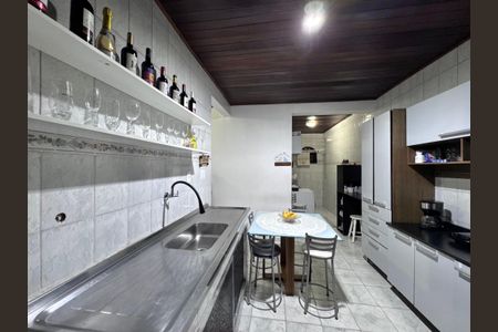 Casa de condomínio à venda com 92m², 2 quartos e 1 vaga Casa de condomínio à venda com 92m², 2 quartos e 1 vagaCozinha
