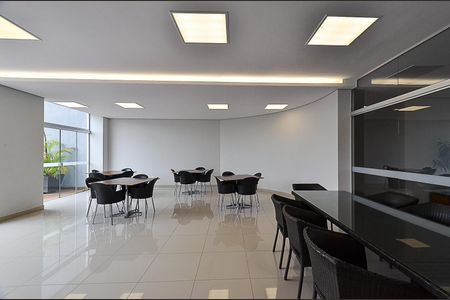 Apartamento à venda com 136m², 2 quartos e 2 vagas Apartamento à venda com 136m², 2 quartos e 2 vagasÁrea comum - Salão de festas