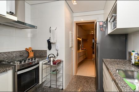 Apartamento à venda com 136m², 2 quartos e 2 vagas Apartamento à venda com 136m², 2 quartos e 2 vagasCozinha
