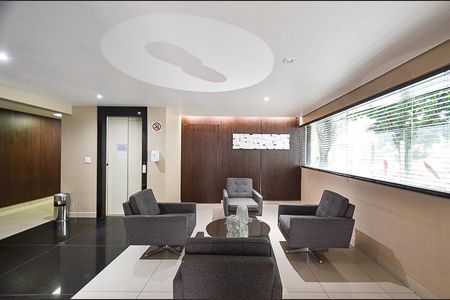 Apartamento à venda com 136m², 2 quartos e 2 vagas Apartamento à venda com 136m², 2 quartos e 2 vagasHall de entrada