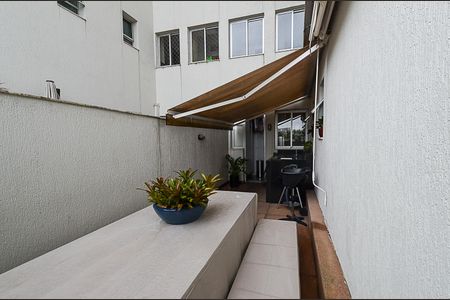 Apartamento à venda com 136m², 2 quartos e 2 vagas Apartamento à venda com 136m², 2 quartos e 2 vagasÁrea Privativa