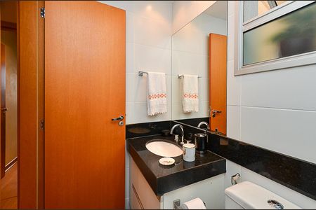 Apartamento à venda com 136m², 2 quartos e 2 vagas Apartamento à venda com 136m², 2 quartos e 2 vagasBanheiro Social