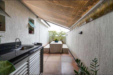 Apartamento à venda com 136m², 2 quartos e 2 vagas Apartamento à venda com 136m², 2 quartos e 2 vagasÁrea de Serviço