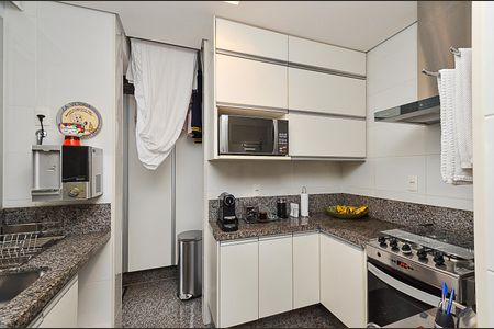 Apartamento à venda com 136m², 2 quartos e 2 vagas Apartamento à venda com 136m², 2 quartos e 2 vagasCozinha