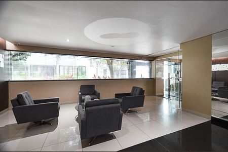 Apartamento à venda com 136m², 2 quartos e 2 vagas Apartamento à venda com 136m², 2 quartos e 2 vagasHall de entrada