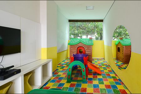 Apartamento à venda com 136m², 2 quartos e 2 vagas Apartamento à venda com 136m², 2 quartos e 2 vagasÁrea comum - Playground